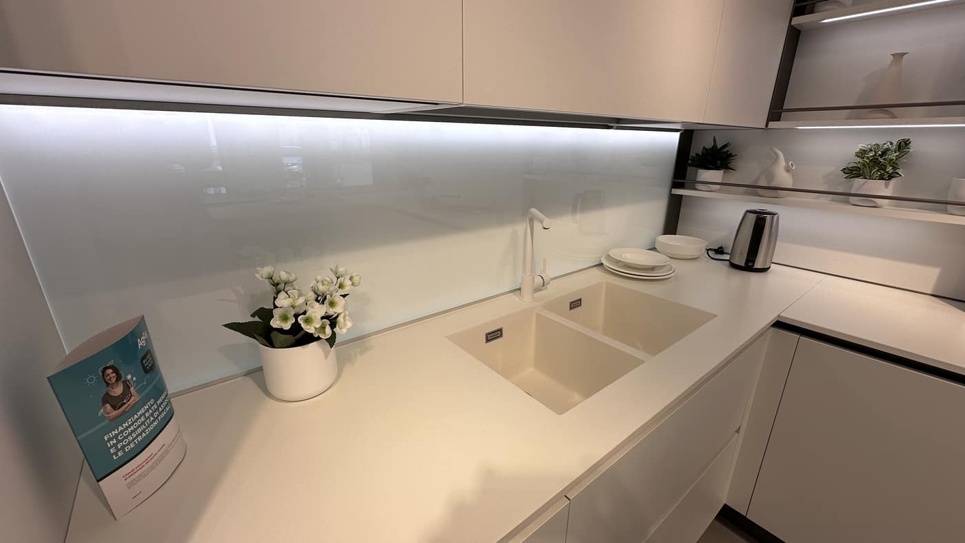 Cucina Oyster — Veneta Cucine Casale Monferrato